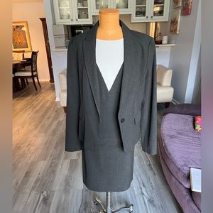 Ann Taylor 3 piece Grey power suit - jacket/dress - 10, Skirt - 6
